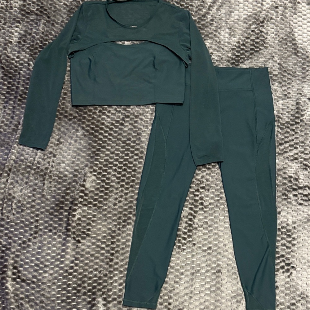 Old Navy Dark Green Activewear Set